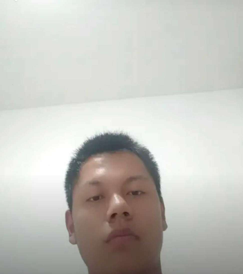 王雨在婚介公司征婚相亲照片