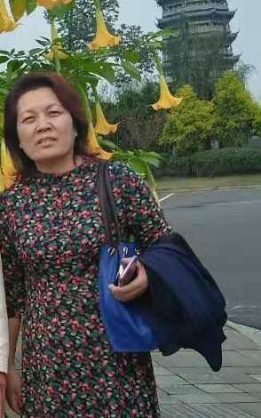 都江堰婚介所公司任爱超征婚相亲照片