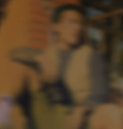 褚明