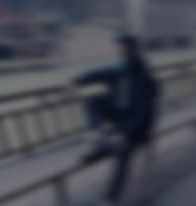 奚梓睿在婚介所公司征婚相亲的照片
