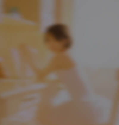 戚红